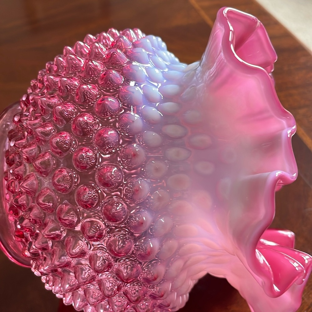 Fenton Cranberry Opalescent Hobnail vase - Picture 6 of 10